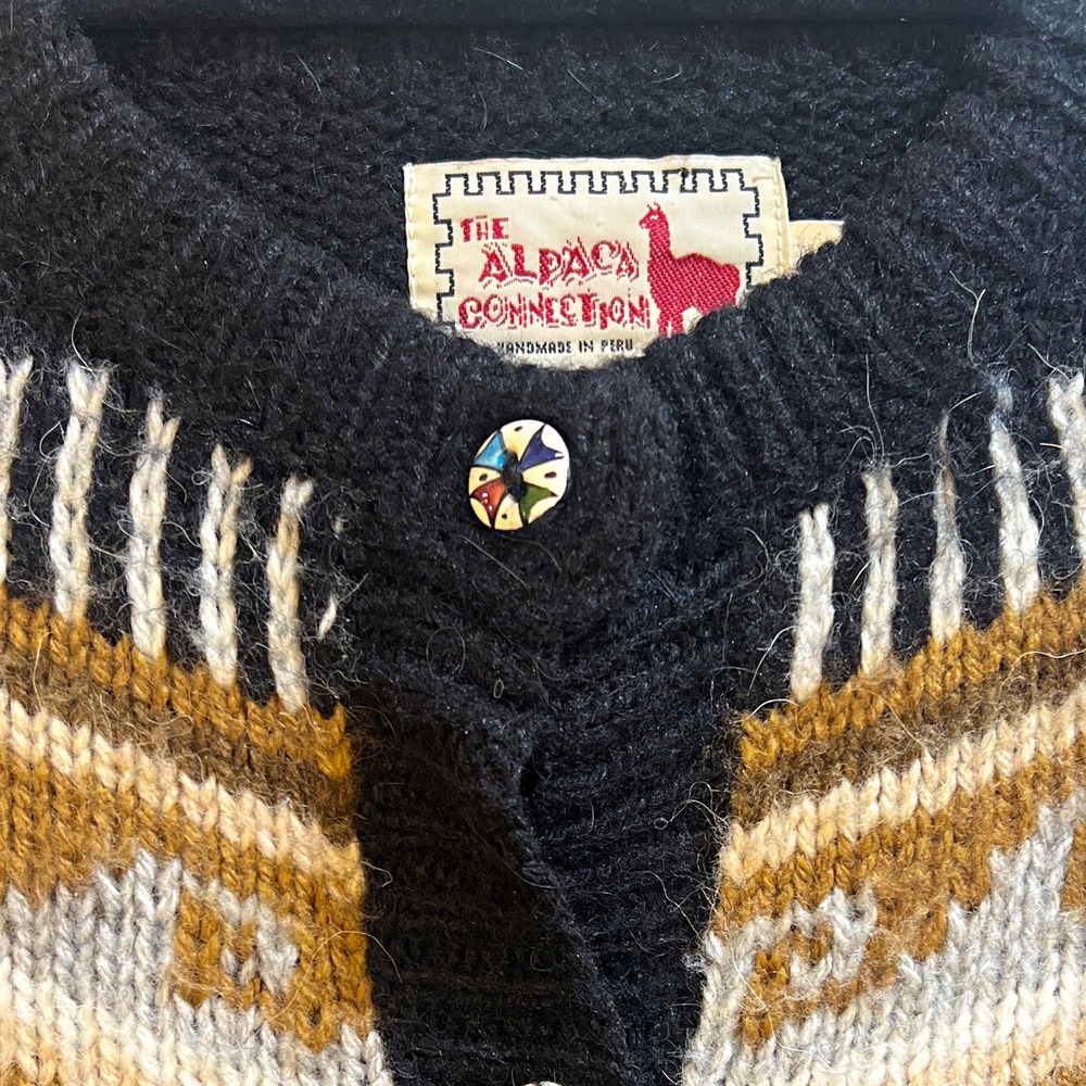 ViNT The Alpaca Connection Unisex  Alpaca Knit Button Cardigan Aztec design  M